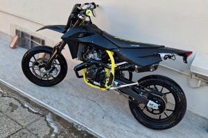 Swm sm 125 r 2023
