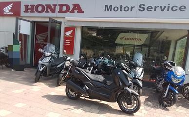 Yamaha X-Max 300 - anno 2024 -km 6926 - Tech-Max