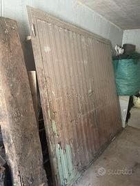Portone garage in ferro pieno (no lamiera zincata)