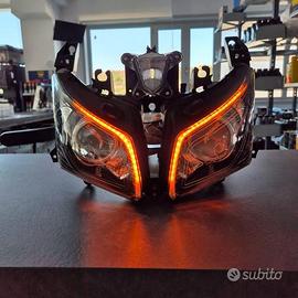FANALE ANTERIORE CON LED TMAX 530 T MAX 530 12>14