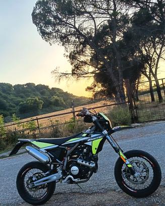 Fantic Motard 125 