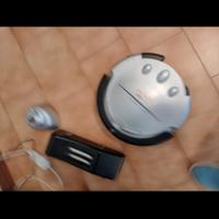 robot aspirapolvere 