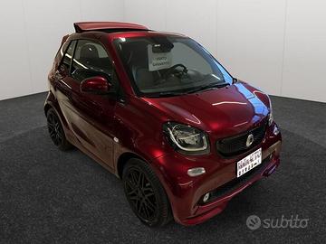 smart fortwo 70 1.0 twin. cabrio BRABUS Style...