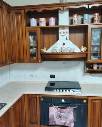 Cucina angolare 3,30x2,50