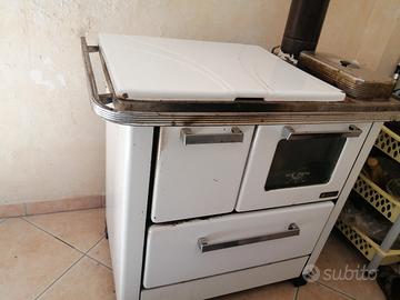 Cucina economica / stufa a legna con forno  
