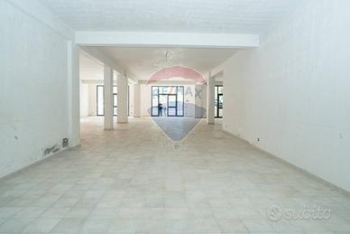 Locale Commerciale - Enna
