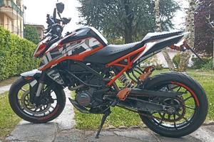 Moto KTM Duke 125
