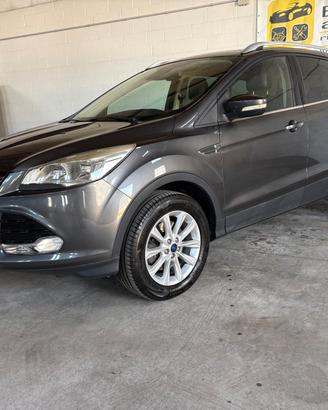 Ford Kuga 2.0 TDCI 150 CV 4WD 4x4 Cambio MANUALE
