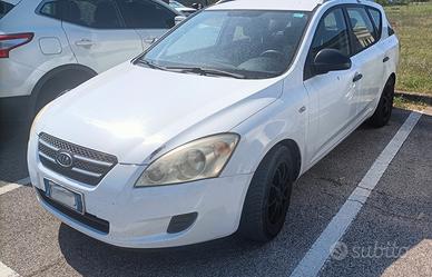 Kia Ceed Sport wagon 1.4 benzina GPL del 2008