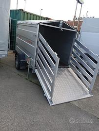 Rimorchio usato trasporto cose e animali vivi