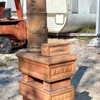 Stufa antica decorata terracotta