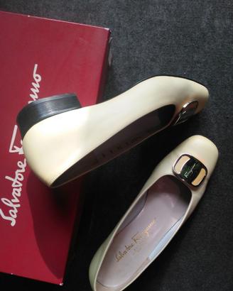 FERRAGAMO scarpe donna