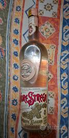 Bottiglia liquore strega