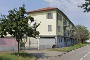 Box / Garage di 27 m² a Rho