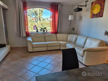 Divano Pelle 5 posti, letto e poltrona reclinabile