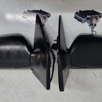 Specchietto dx o sx toyota yaris 2001