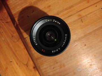 Obiettivo Carl Zeiss Distagon T 28 mn