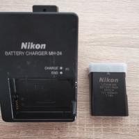 Caricabatteria e batteria originali Nikon