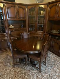 Tavolo e sedie