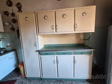 credenza mettitutto