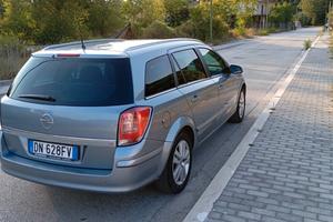 i Opel Astra 1,6 GPL 