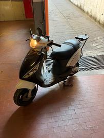 Piaggio zip 50