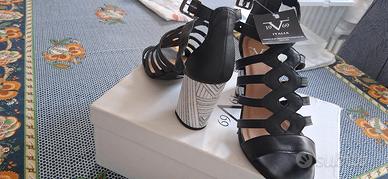 sandali Versace tag.37  75€  Padova 