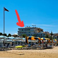 1 FILA MARE 12/07-19/07 posti 8 e SERV. SPIAGGIA