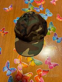 Cappellino mimetico