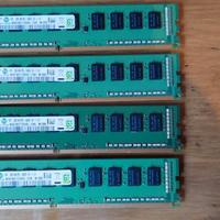 4 RAM x 2 Gb Tot 8 Gb.