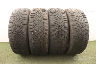 Gomme Toyo Tires 215 55 17 inverno