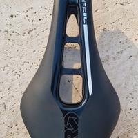 Sella PRO Stealth Carbon NUOVA 
