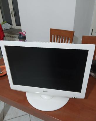 PC fisso e monitor 