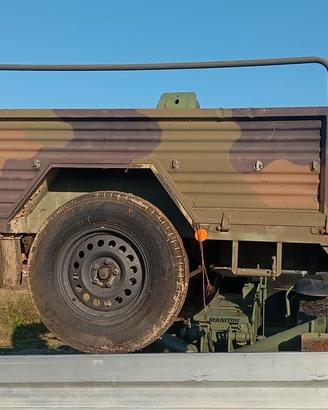 rimorchio ex militare vm90