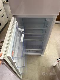 Frigo da incasso con 4 mesi di vita