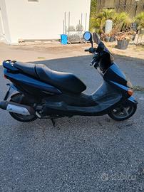 Scooter Yamaha Majesty 125 cc.