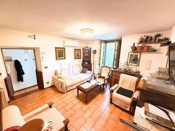 Appartamento di 114 m² con 4 locali e posto auto a