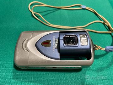 Nikon Coolpix 2500 - Digital Camera Vintage Y2K