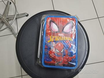 Astuccio completo triplo scomparto Spider-Man