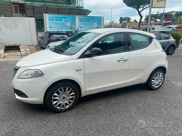 Lancia Ypsilon 1.3 MJT 16V 95 CV 5 porte S&S Silve