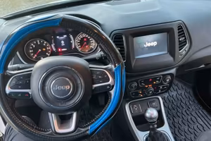 auto  jeep compass