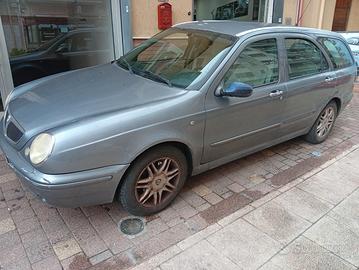 Lancia Lybra 2.4 JTD Station wagon 2003