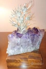 Soprammobile in quarzo viola 