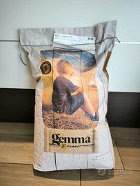 mangime per polli e galline misto