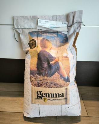 mangime per polli e galline misto