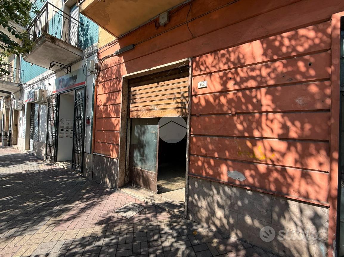 NEGOZIO A CASSINO - Vista 3