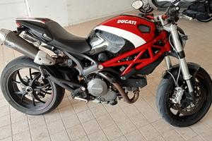 DUCATI MONSTER 796