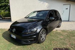 Volkswagen Golf VII - 1.6 TDI -90CV - NEOPATENTATI