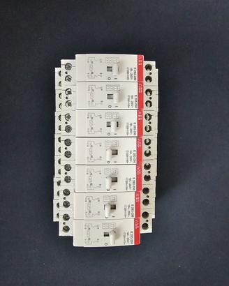 Relè Modulare ABB E252-230 lotto 7 pezzi