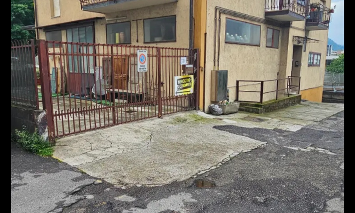 Magazzo/Mercatino dell'usato